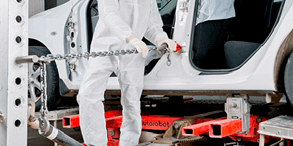 Стапельные работы проводяться при кузовном ремонте